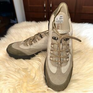 Orthopedic Hiking shoes. Women’s wide shoes 10w